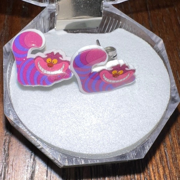 $1 EARRINGS . ENAMEL/METAL. NEW. $1 WITH ANY $10 ORDER OR MORE - Picture 3 of 16